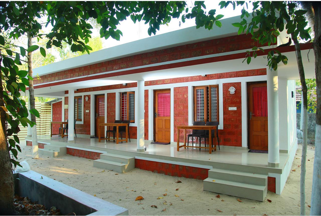 Agape Marari Apartment Mararikulam Luaran gambar